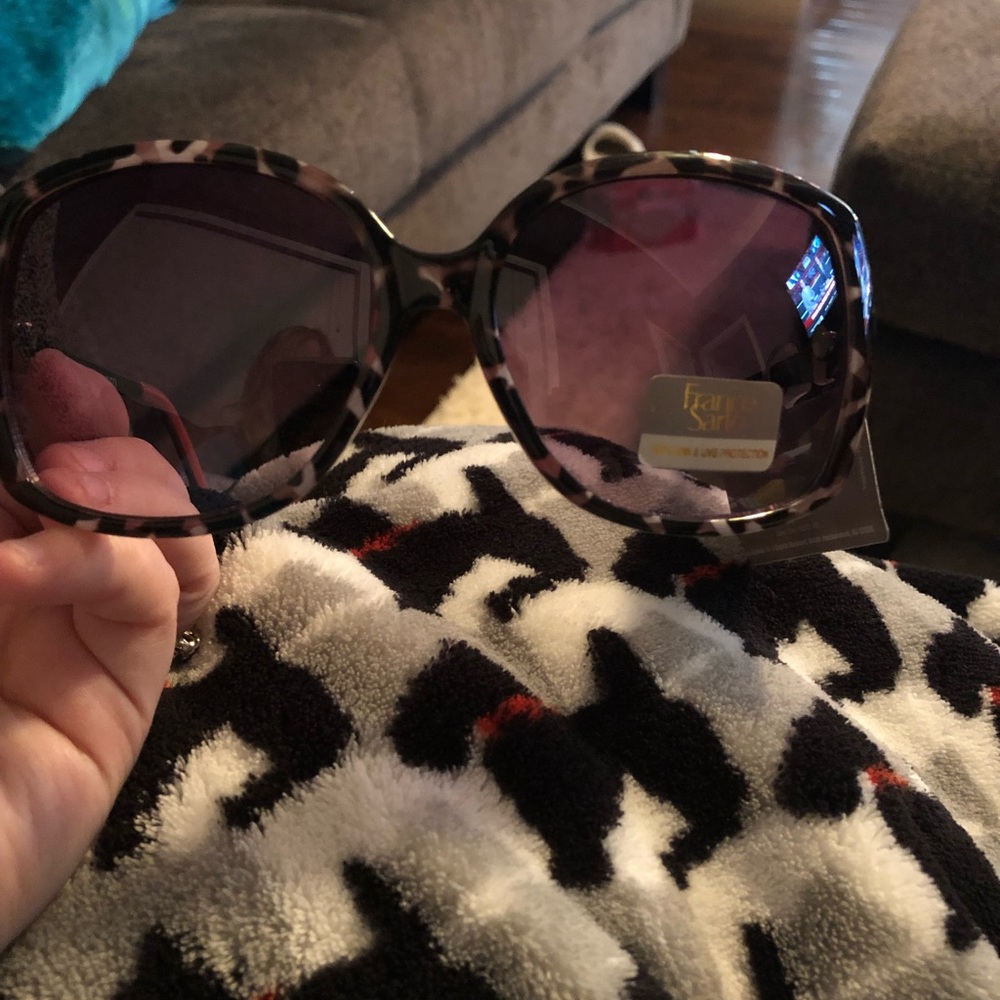 Franco Sarto sunglasses